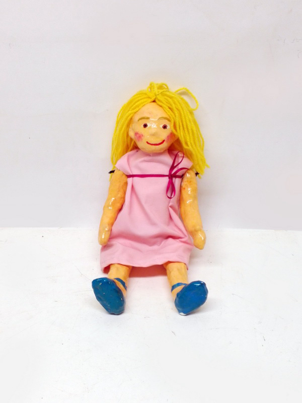 muñeca papel mache lana 38x15x8 1u